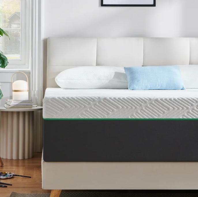 King Size Mattress, FCCTO 14" Memory Foam Mattress in a Box,King