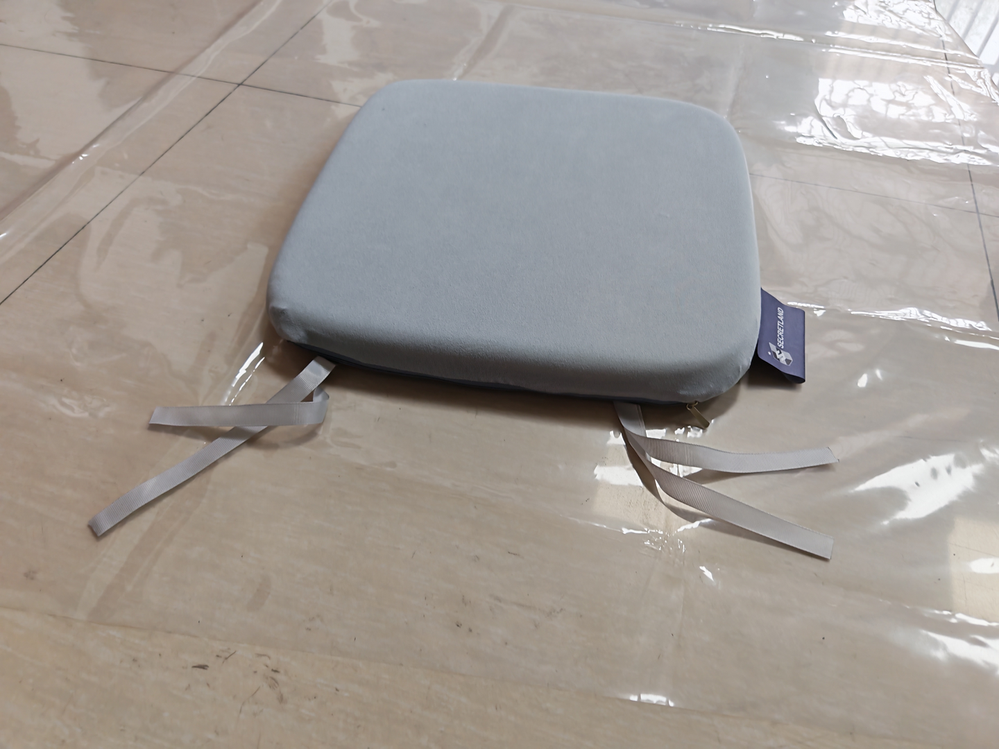 S SECRETLAND Chair pads